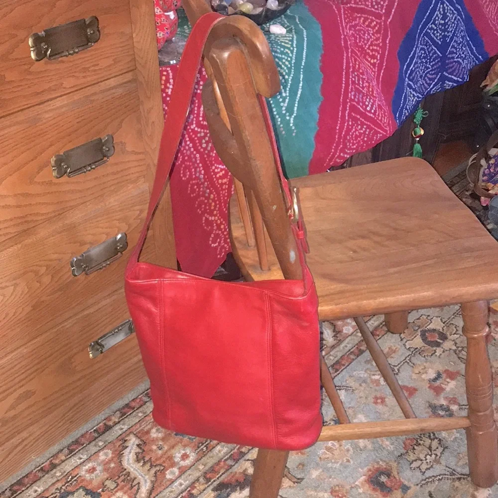 Vintage Cherry Red Coach Purse - Picture 11 of 16